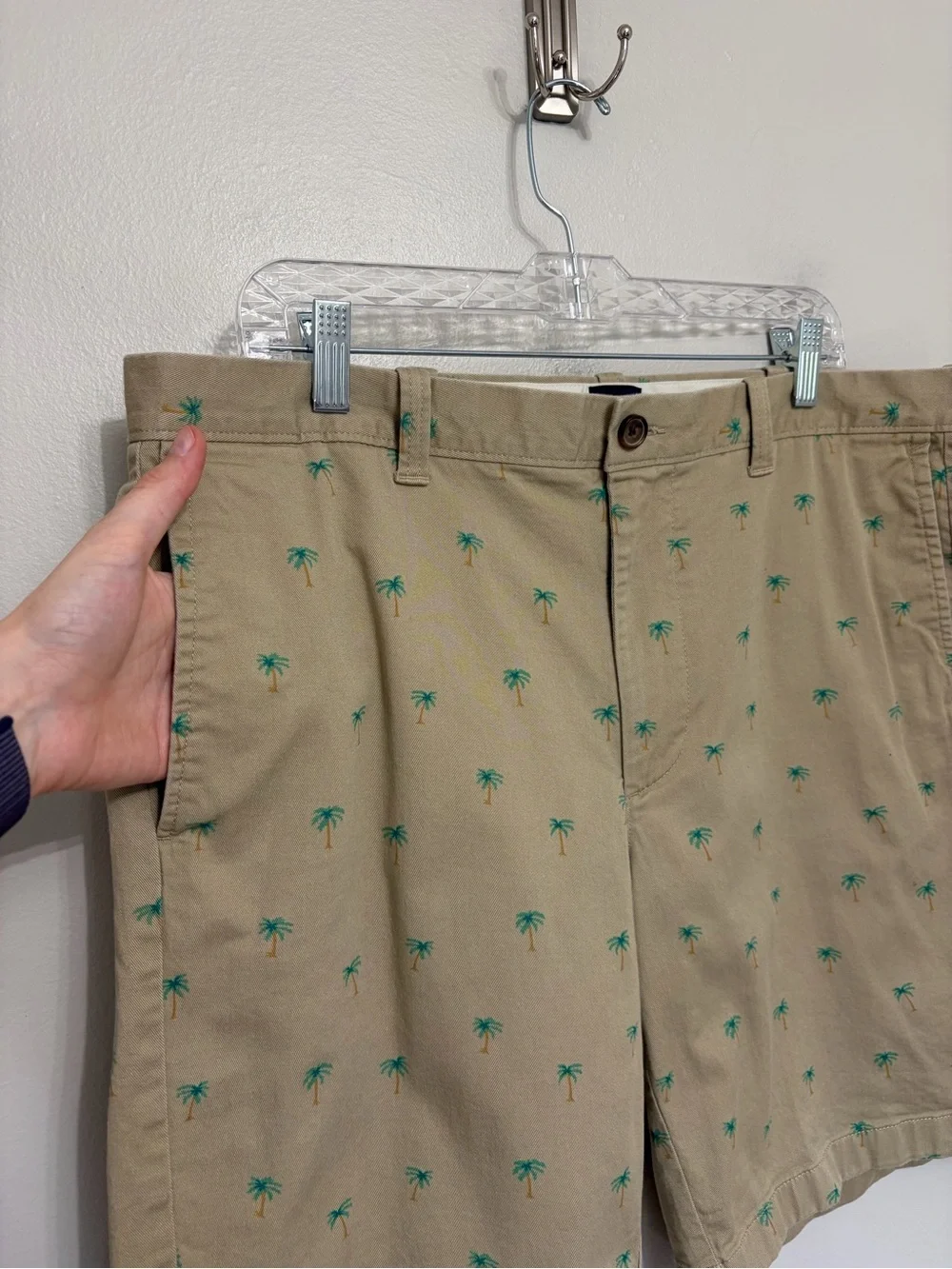 J. Crew Factory Men’s 9” Khaki Chinos with Palm Tree Print - Size 36
